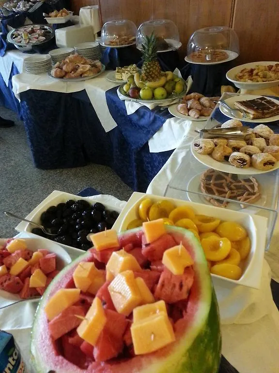 Costa Azzurra Hotel Brolo 3*,